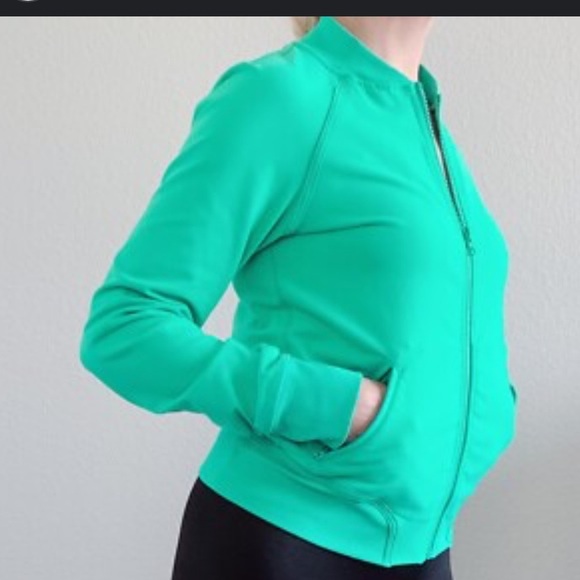This is a Lululemon Om Me Home yoga jacket in green Luon fabric. - Picture 4 of 8